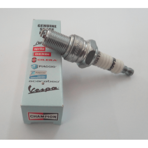 ΜΠΟΥΖΙ CHAMPION P2M (N2C) ΜΑΚΡΥΛΑΙΜΟ  ΚΩΔ.438065