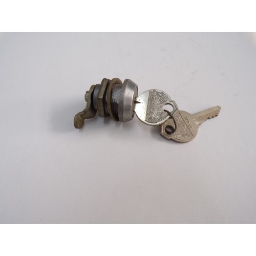 ΚΛΕΙΔΑΡΙΑ ΚΑΠΑΚΙΟΥ SIMSON MZ