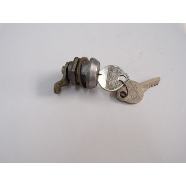 ΚΛΕΙΔΑΡΙΑ ΚΑΠΑΚΙΟΥ SIMSON MZ